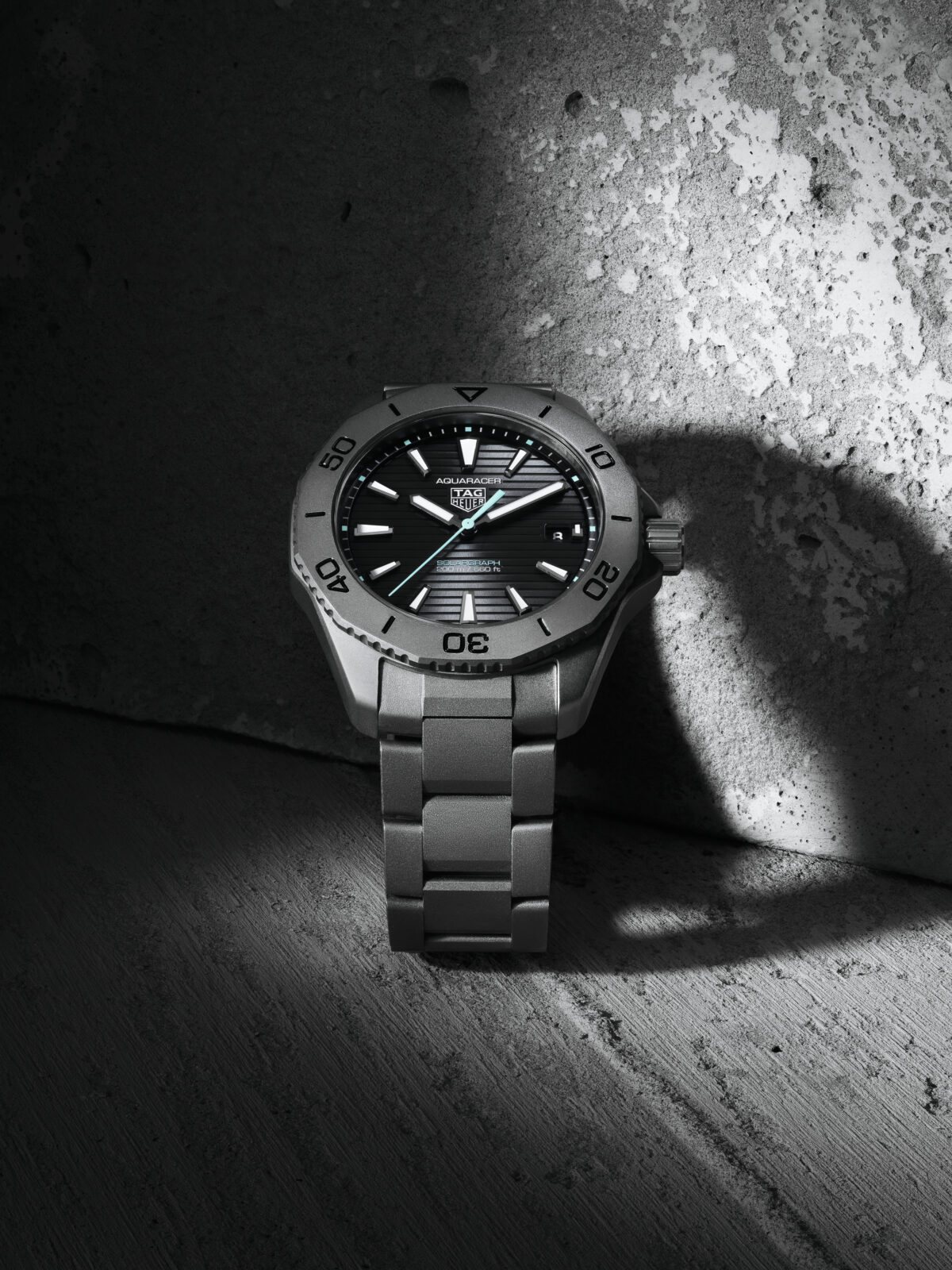 Tag Heuer Aquaracer Professional 200 Solargraph